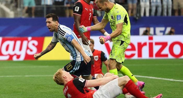 Sisi Gelap Rekor Bersejarah Lionel Messi, Setelah Injak Lawan Kini Golnya Dianggap Tidak Sah