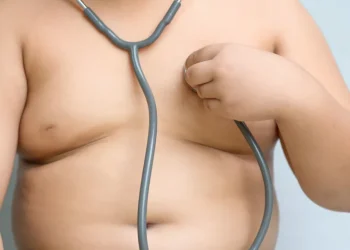 5 mitos sobre a obesidade infantil que ainda preocupam especialistas