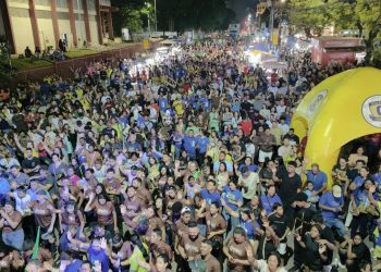 Marcha para Jesus reúne milhares de pessoas no centro da capital