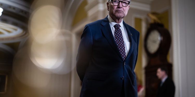 Agenda do Capitólio: Democratas querem que Schumer fique em silêncio sobre Maine