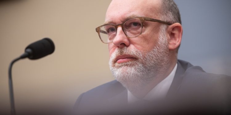 Regras do juiz OMB não pode rejeitar concessões retroativamente com base em novas regras