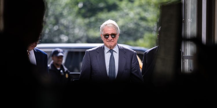 Comer: 1 NDA produzido por Leon Black para House Oversight ‘inaceitável’
