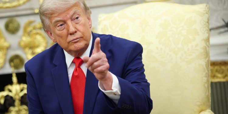 Trump para o Senado Republicano: Adote o plano orçamentário antes das férias de agosto