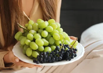 12 benefícios das uvas que podem fazer diferença na saúde