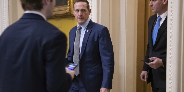 Trump urges GOP senators to back off hemp ban