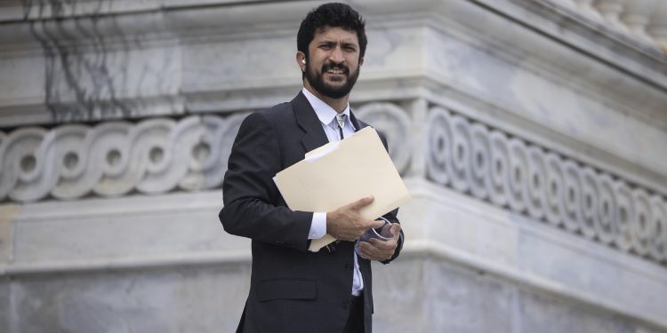 House Democrats pitch AI tax to fund worker protections