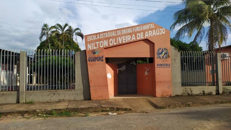 Jaru: Escola Nilton de Oliveira completa cinco dias sem energia e alunos enfrentam calor intenso em salas de aula