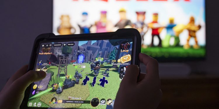 Senate kids’ safety probe targets Roblox gaming platform