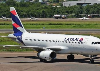 Jaru: Justiça condena companhia aérea a indenizar adolescente de 15 anos impedido de embarcar