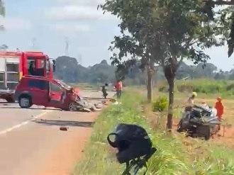URGENTE: Grave acidente entre dois veículos deixa dois mortos na BR-429, próximo a São Miguel do Guaporé, veja vídeo