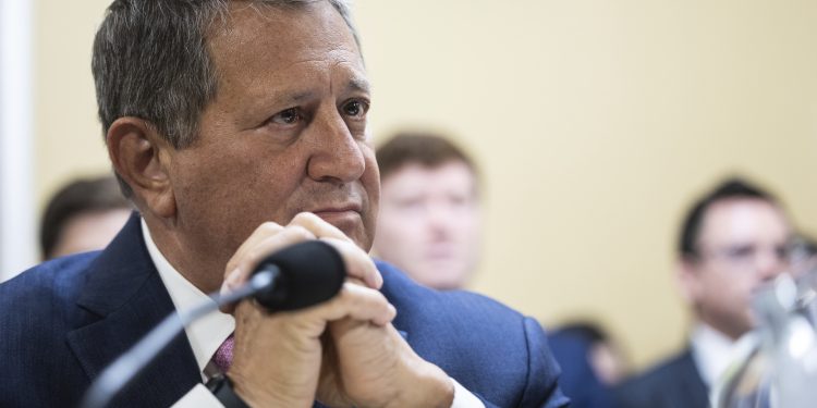 Mensagem do líder eleitoral da Câmara Democrata aos estados: conte mais rápido