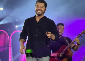 Murilo Huff faz grande show de encerramento da Agrishow Jaru 2026