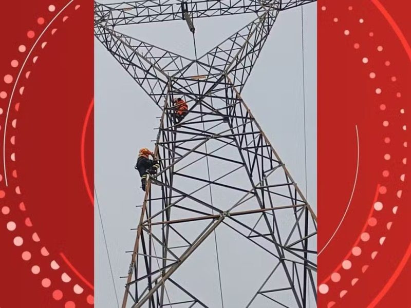Criança de 5 anos é resgatada de torre de transmissão em Ariquemes, a mais de três metros de altura
