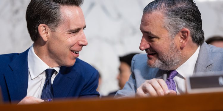Cruz e Hawley encerram isenções antitruste para empresas de IA