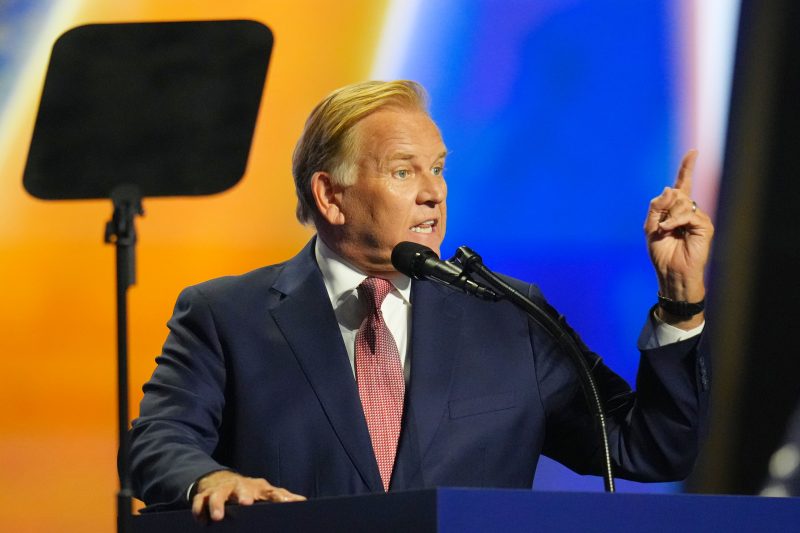 Mike Rogers diz que a guerra no Irã precisa ‘terminar rapidamente’ em meio ao aumento dos preços