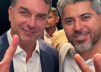 Ao lado de Marcos Rogério, Flávio Bolsonaro pede que mobilização continue no segundo turno e promete protagonismo para Rondônia