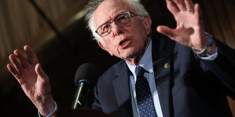 Sanders se reunirá por Troy Jackson no Maine