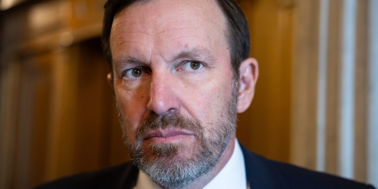 Chris Murphy planeja viagens intermediárias e arrecadação de fundos para Nixon na Flórida