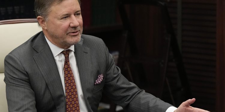 O próximo senador de Oklahoma pode assumir o cargo imediatamente após a eleição, regras da AG estadual