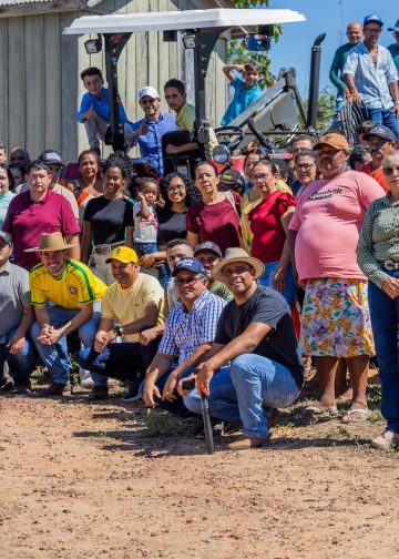 Associação Asproterra recebe trator e implementos agrícolas com recurso destinado pelo deputado Pedro Fernandes