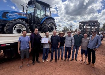 Ezequiel Neiva fortalece produção agrícola com investimento em trator para comunidade Portelinha, em Alta Floresta